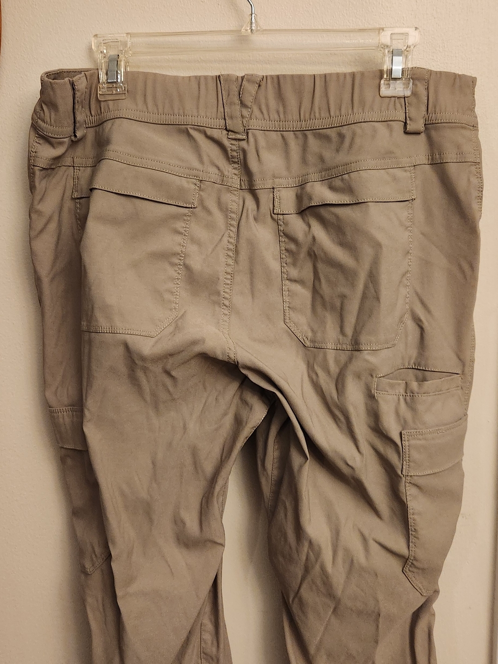 Duluth Trading Co Utility Outdoor Hiking Pants in Taupe Tan Khaki Color
